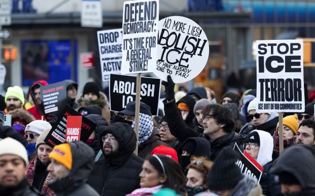 Hundreds protest in Maine over fatal shooting by ICE