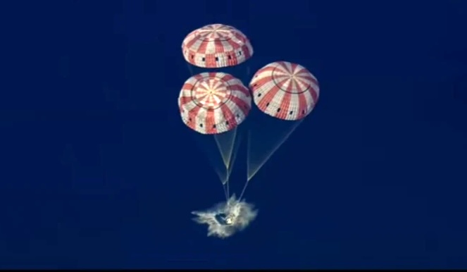 Artemis II astronauts return from Moon with splashdown