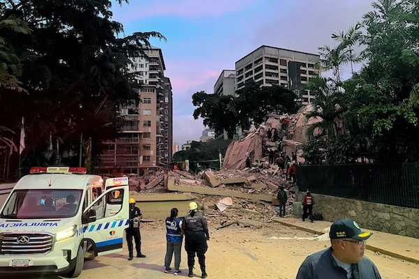 Twin earthquakes rock Venezuela killing dozens - biggest in a century